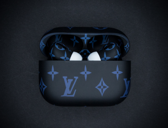 

Беспроводная гарнитура Apple AirPods Pro (LV Blue)